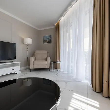 Hotel apartamentowy Prestige Mielno-uniescie 4*