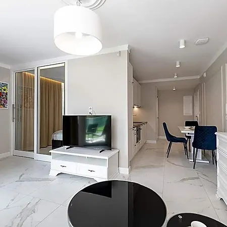 Hotel apartamentowy Prestige Mielno-uniescie Unieście